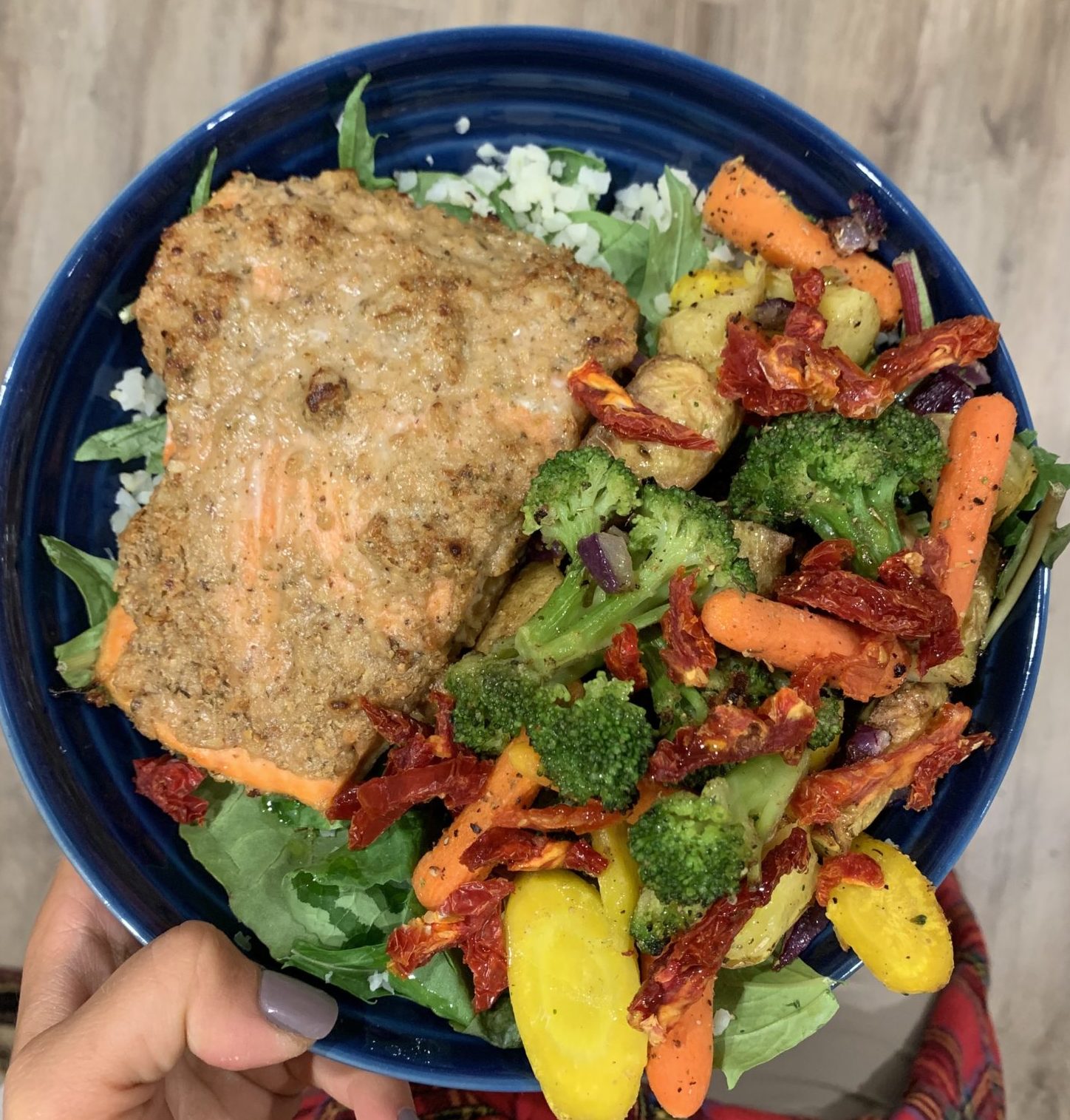 Paleo Go-To Products and Hacks Paleo Go-To Products and Hacks Roasted Garlic Salmon