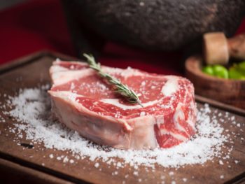 How to Learn to Cook Beef: 5 Best Recommendations from Famous Chefs