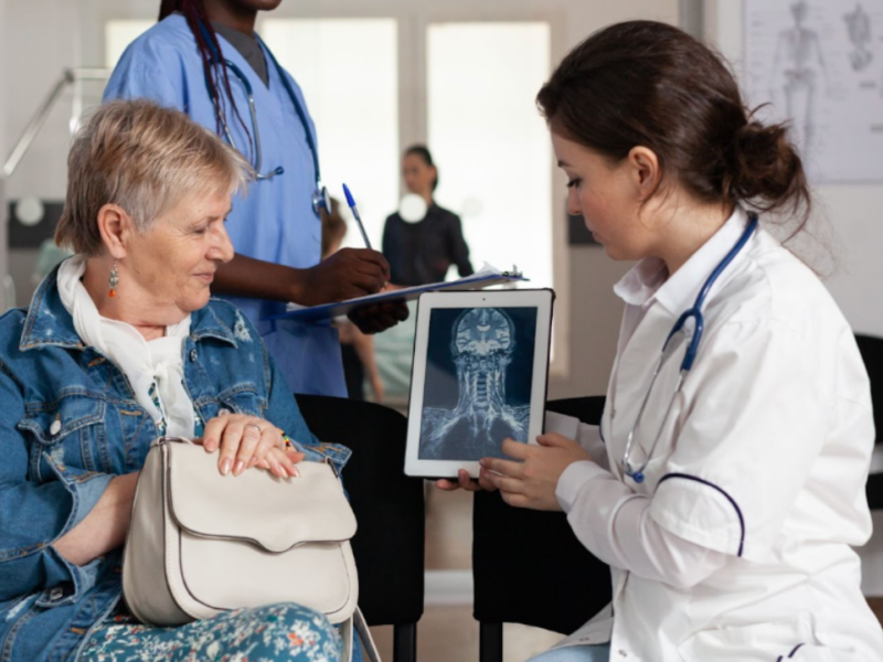 5 Health Issues for Seniors and How to Overcome Them