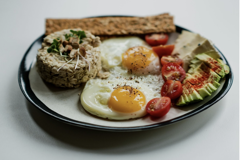 Egg-cellent Nutrition: Unveiling the Health Benefits of Eating Eggs